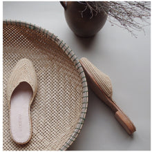 Load image into Gallery viewer, MIKANU SLIPPER TIRA