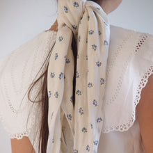 Load image into Gallery viewer, MIKANU SCARF | WHITE FLORAL