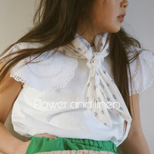 Load image into Gallery viewer, MIKANU SCARF | WHITE FLORAL