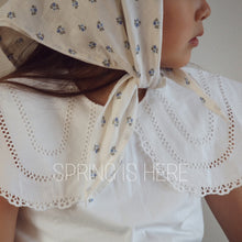 Load image into Gallery viewer, MIKANU SCARF | WHITE FLORAL