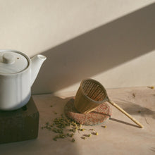 Load image into Gallery viewer, MIKANU BAMBOO TEA STRAINER