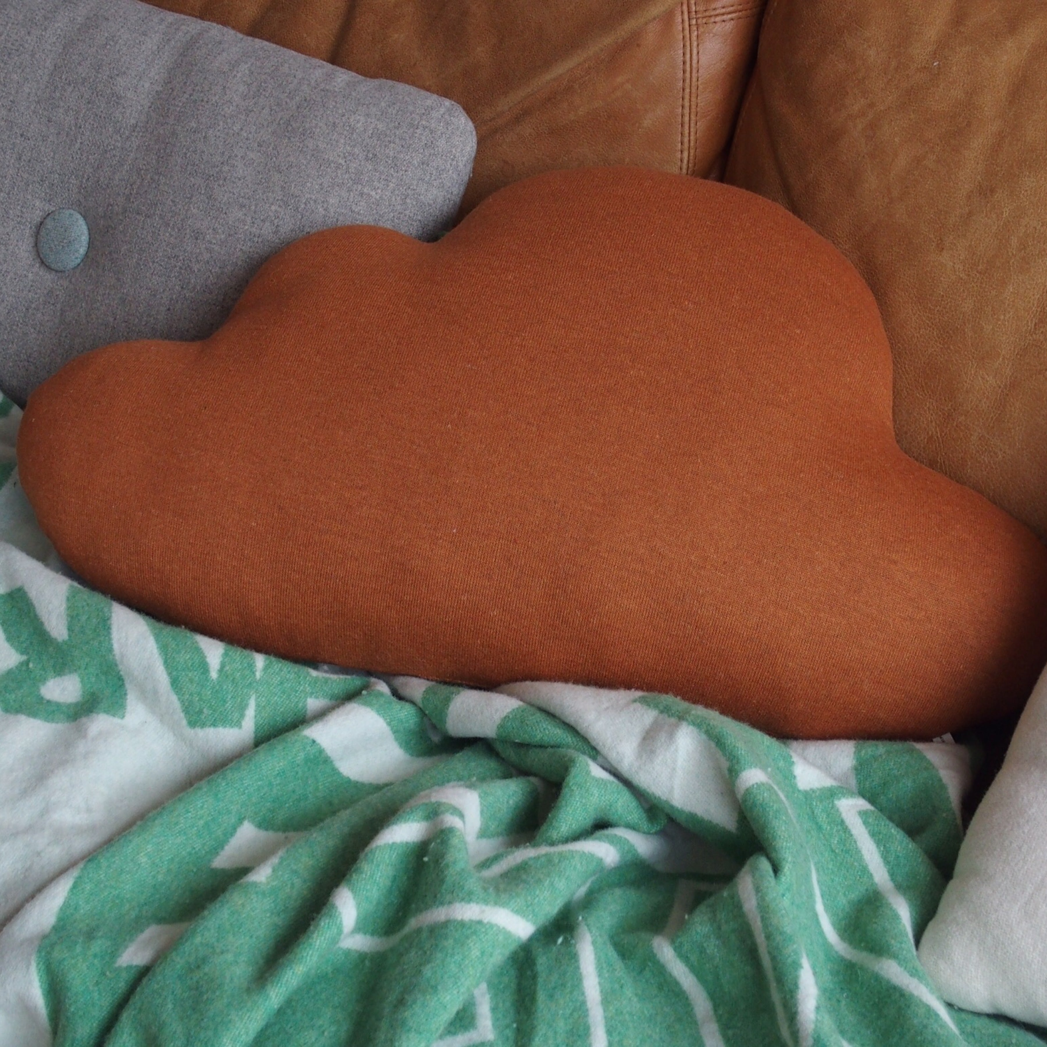 MIKANU CLOUD CUSHION